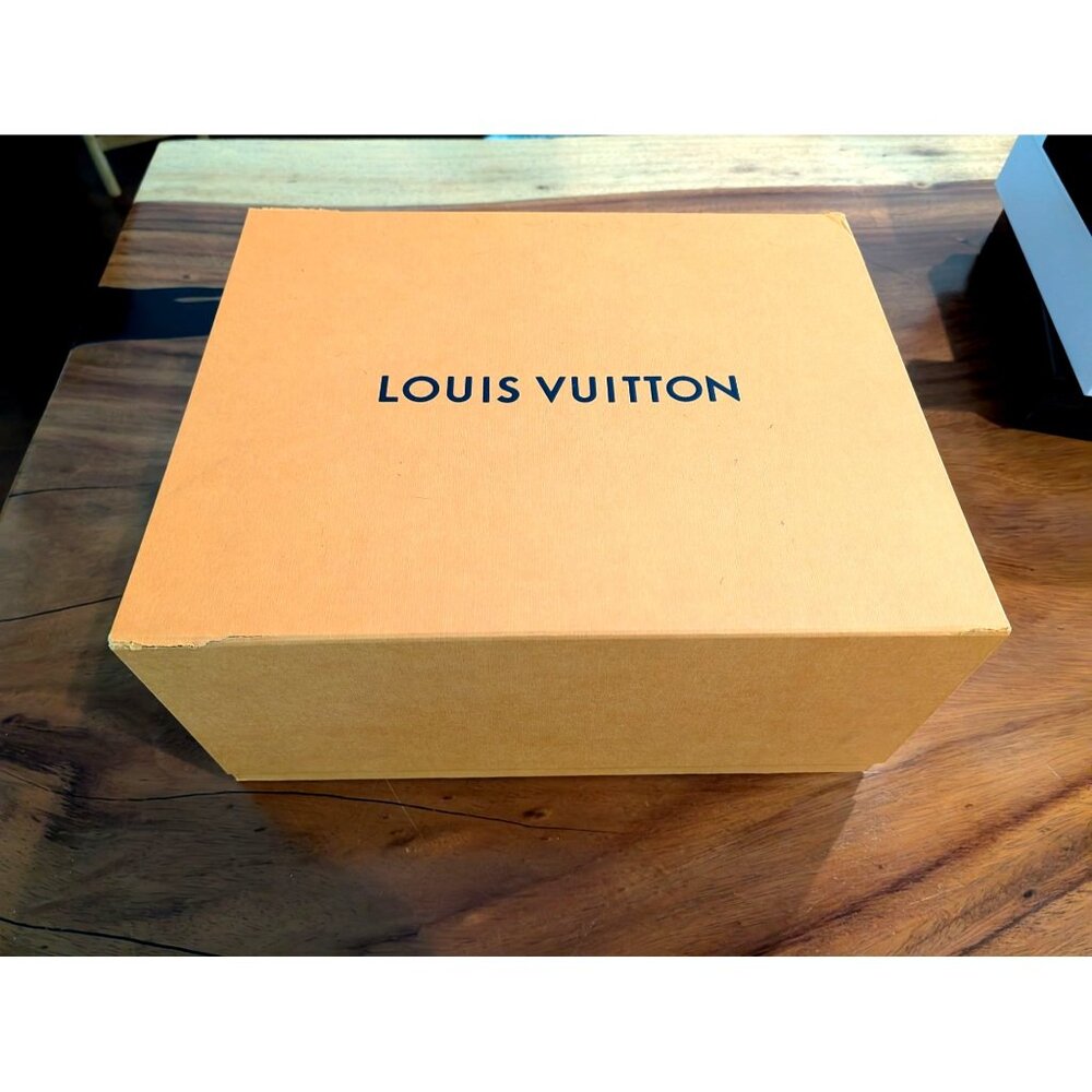 Louis Vuitton Orange Cardboard Box Attached flap lid 16x12x7.5 Storage